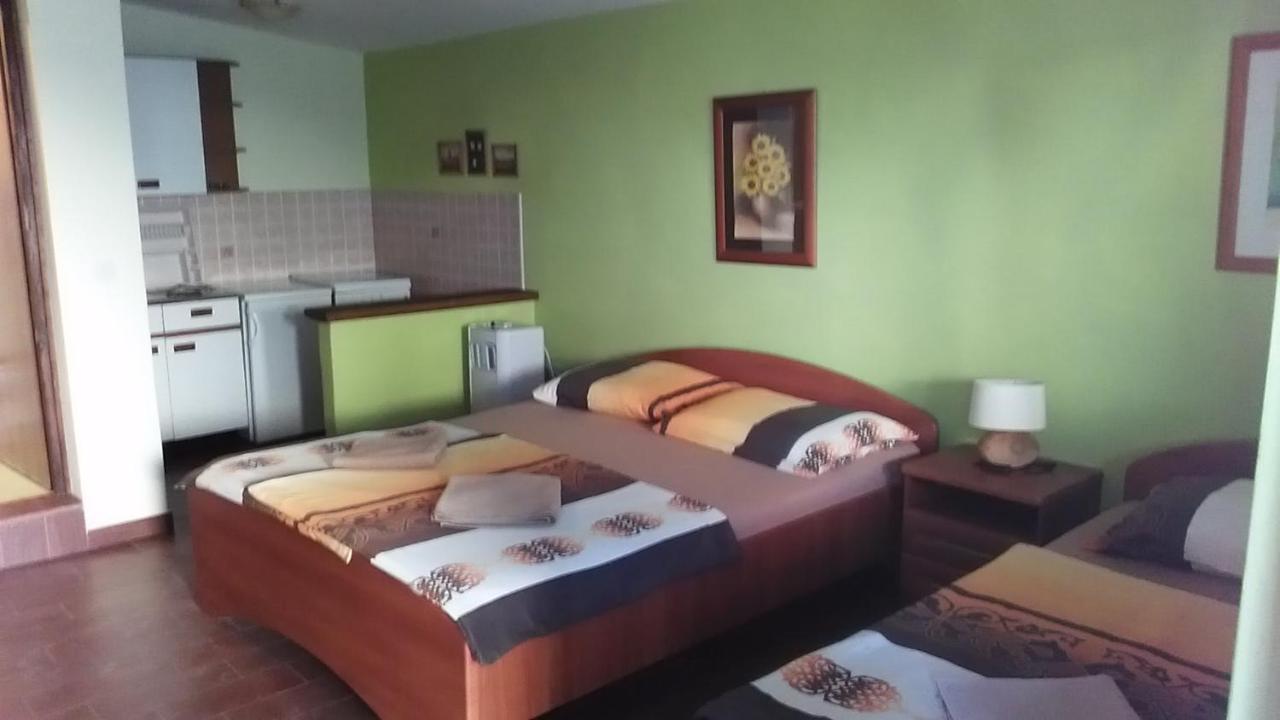 Apartmani Am Krk Town Luaran gambar