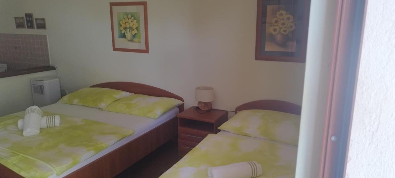 Apartmani Am Krk Town Luaran gambar