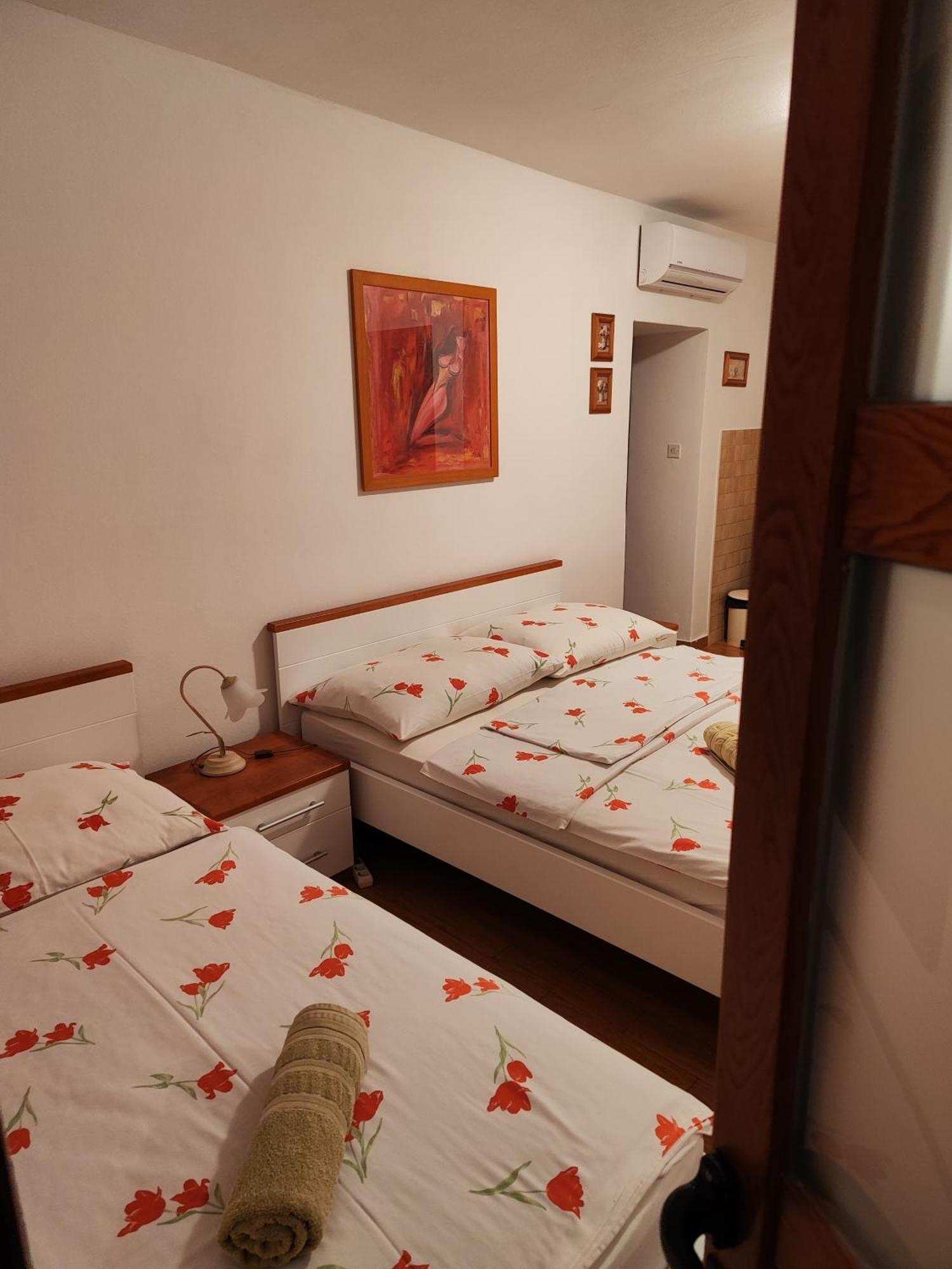 Apartmani Am Krk Town Luaran gambar